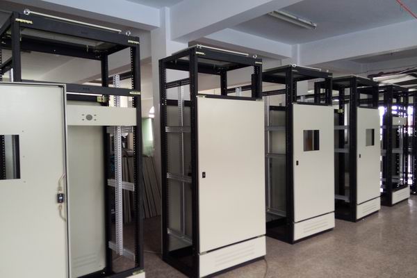 昭觉控制箱-3683谈谈控制箱的维护和保养事